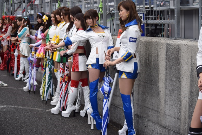 レースクイーン