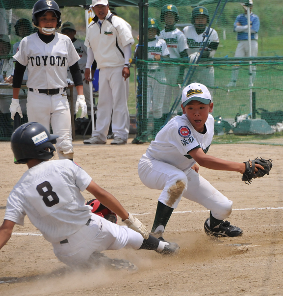 本塁クロスプレー！