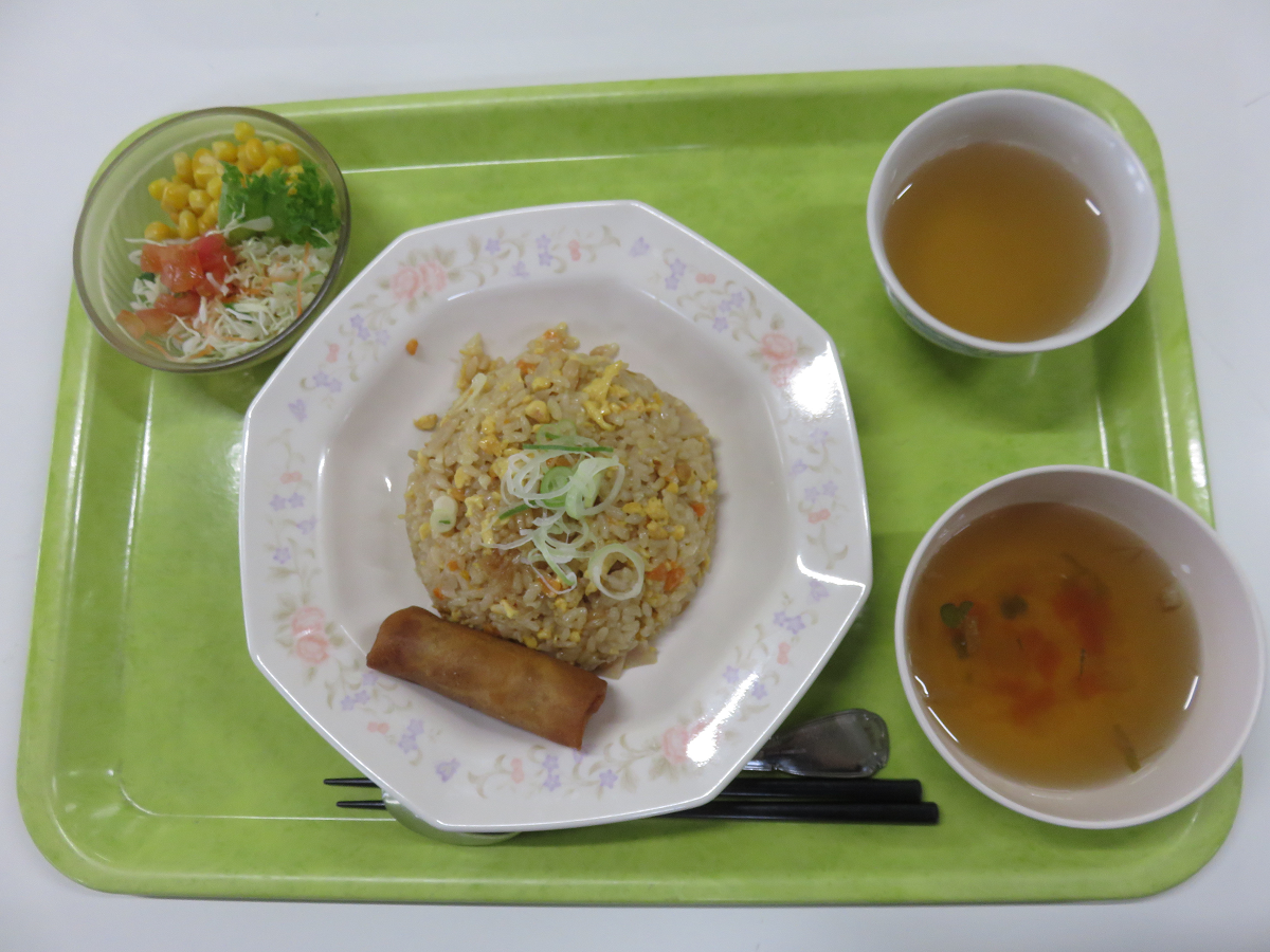 「おいしいお米」で作られるどんぶりより五目マヨ炒飯！