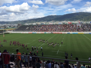 絶好の観戦日和です。